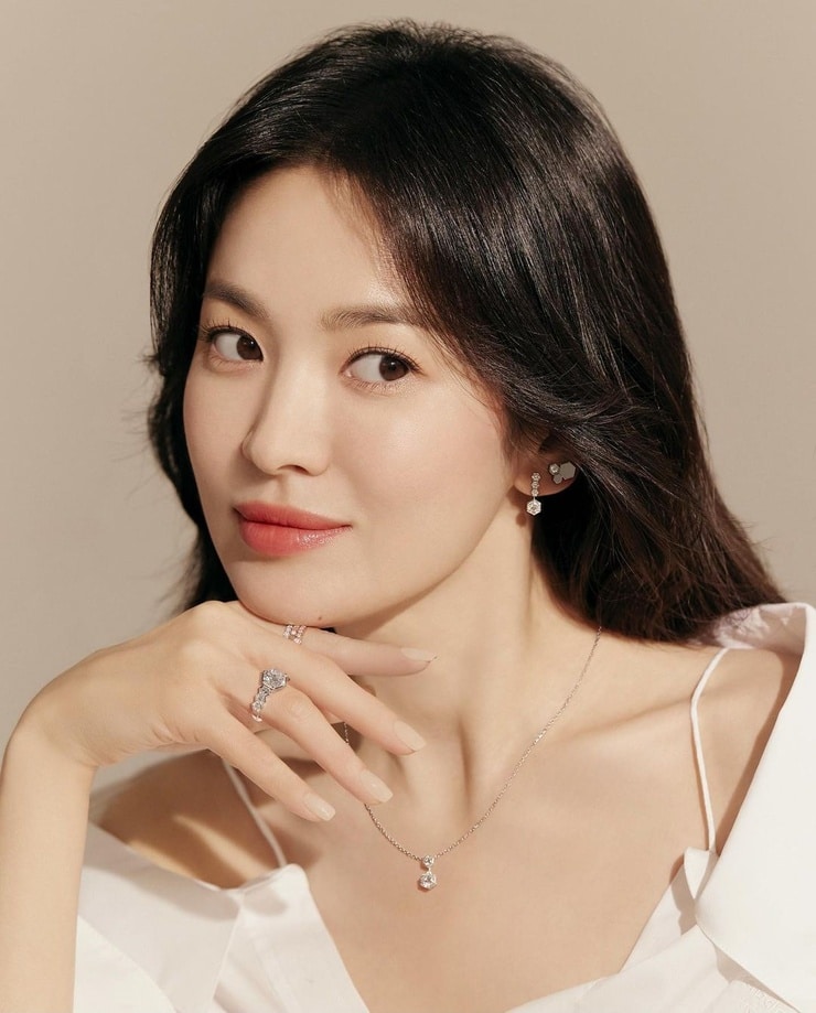 Hye-kyo Song Hye-kyo Song
