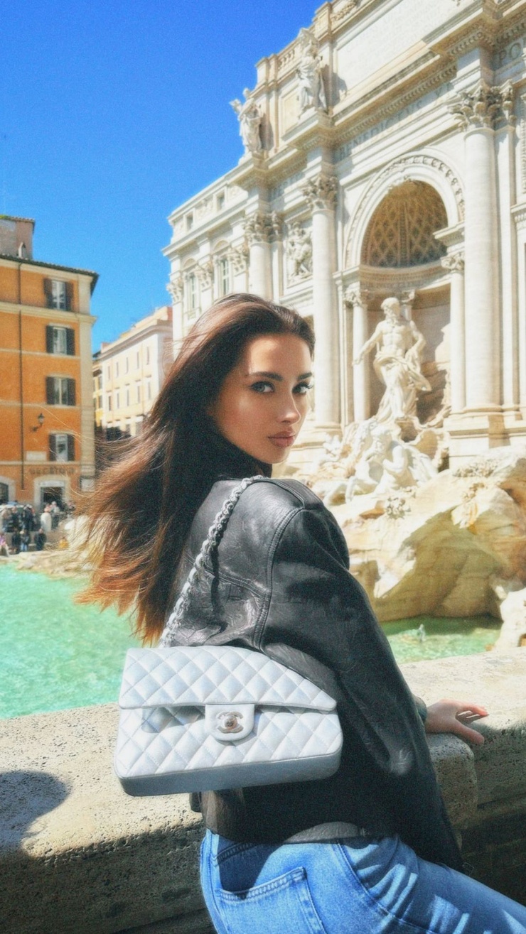 Liza Kovalenkoo Liza Kovalenkoo