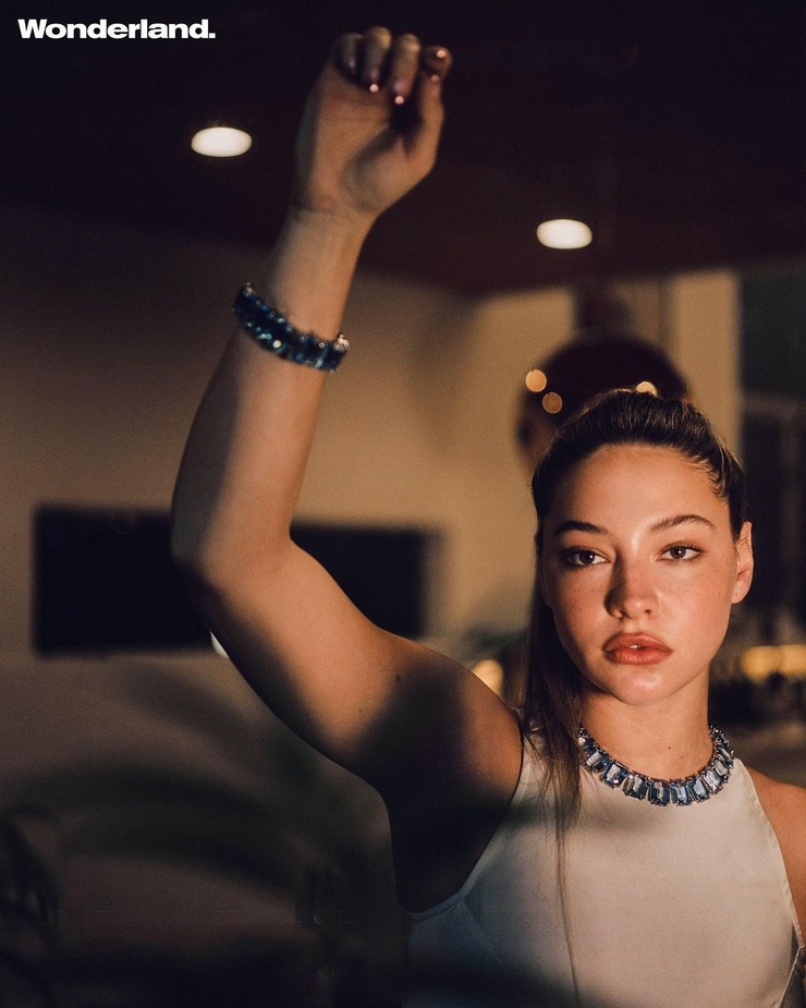 Picture of Madelyn Cline