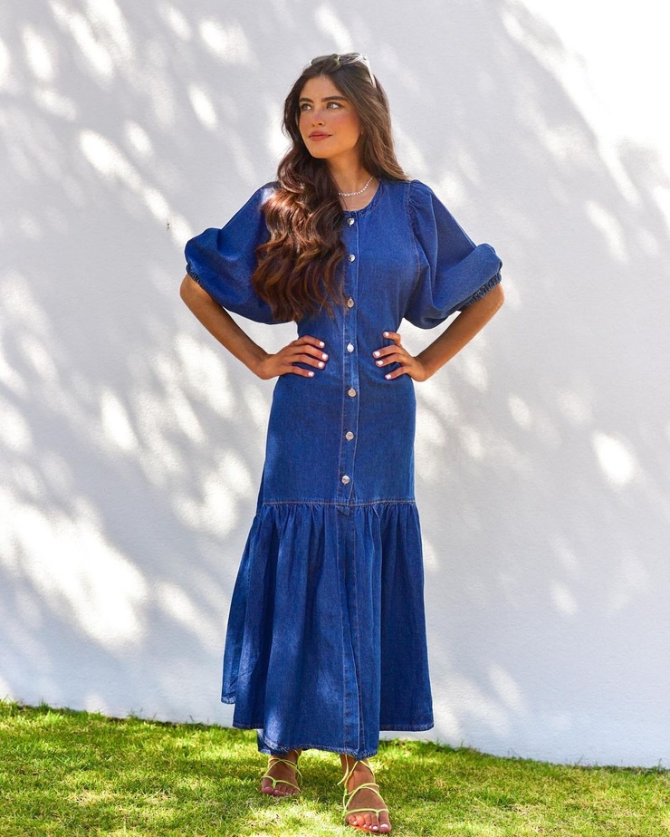 Picture of Nathalia Moura