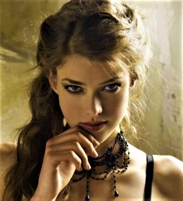 Julia Saner