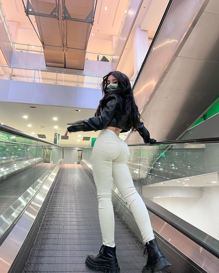 Alexis Mucci Alexis Mucci