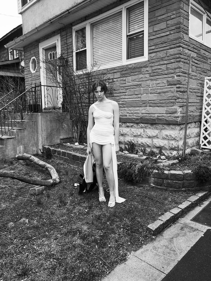 Hari Nef
