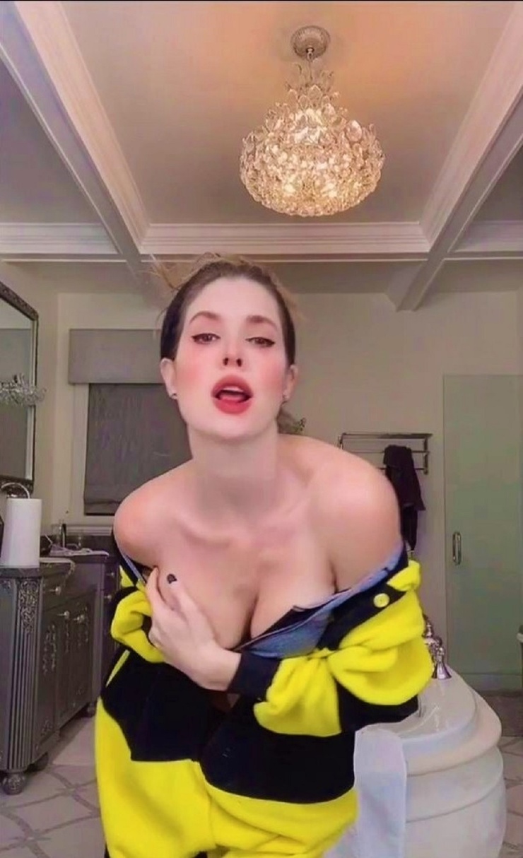 Amanda Cerny Amanda Cerny