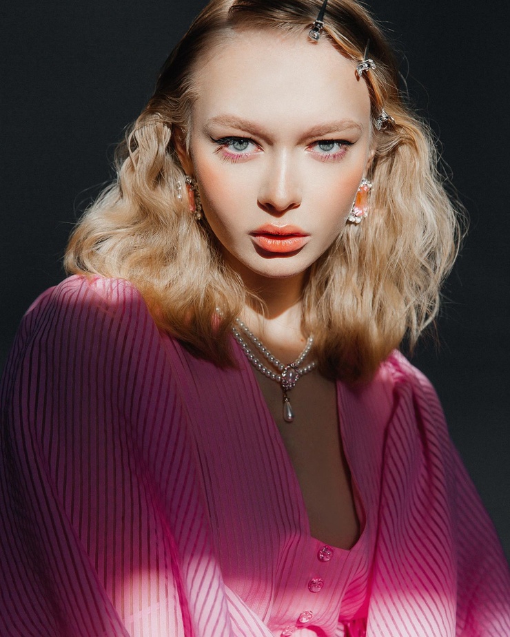 Yana Polhovskaya picture