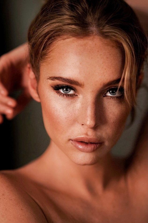 VICTORIA SAINSBURY