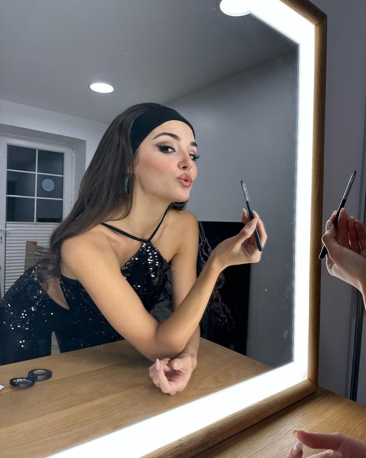 Hande Erçel Hande Erçel