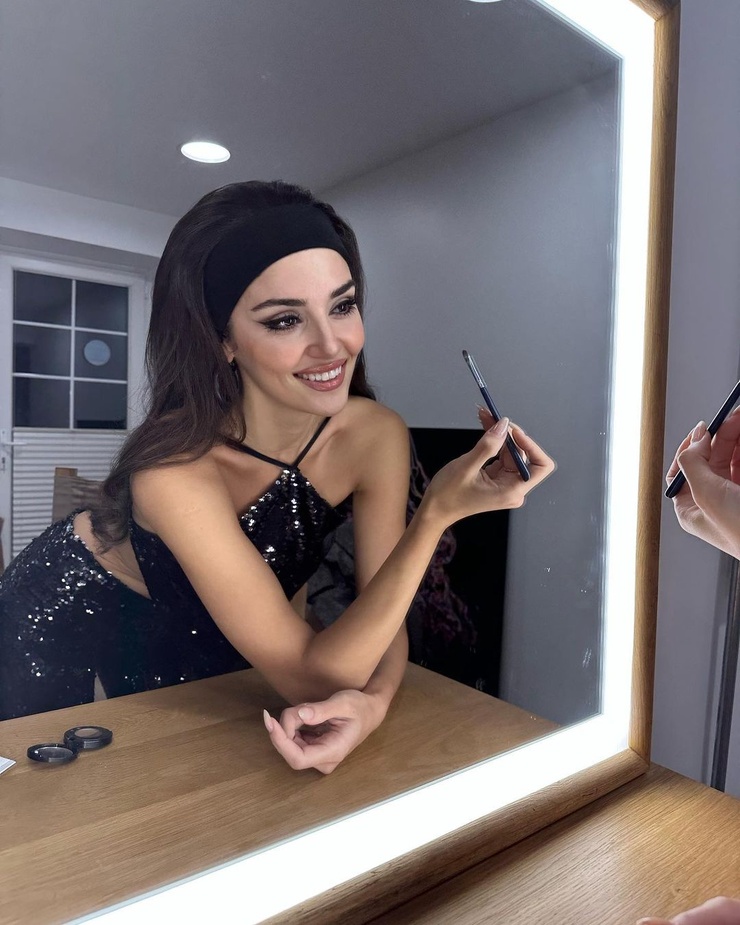 Hande Erçel Hande Erçel