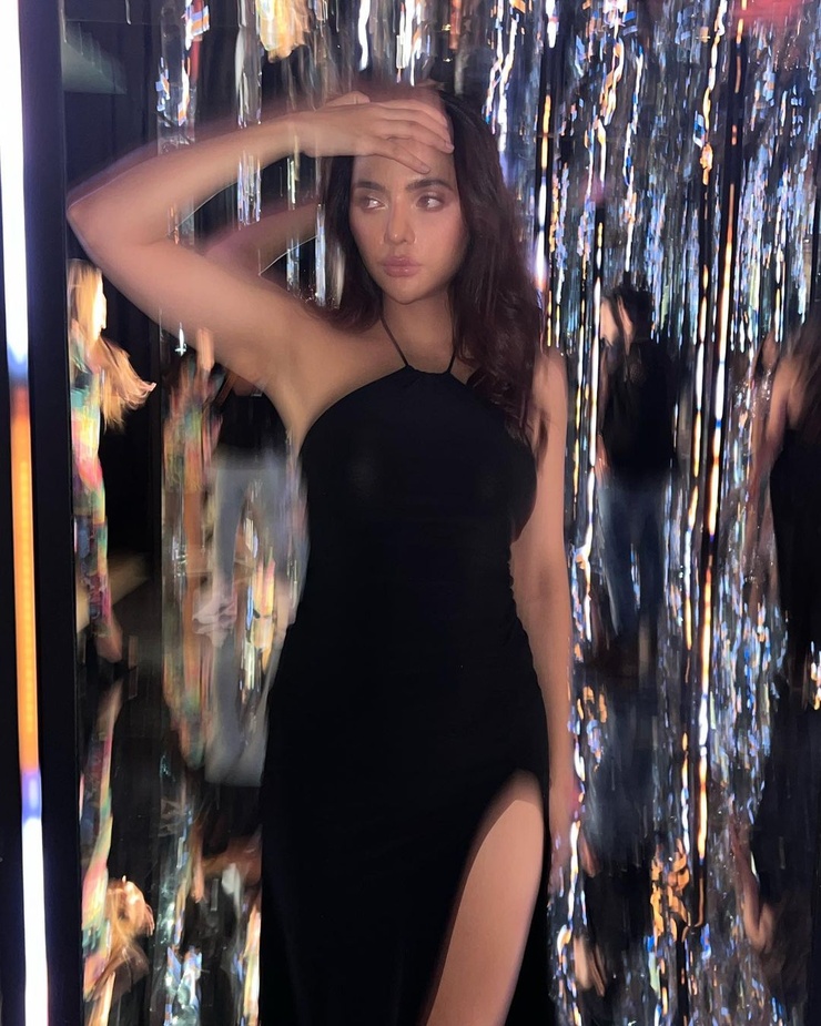 Ruhi Singh Ruhi Singh