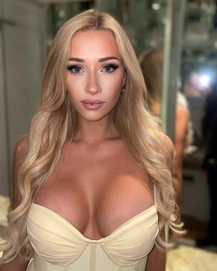 Nicole Deliah Nicole Deliah