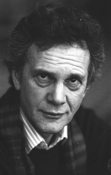 Daniel Massey