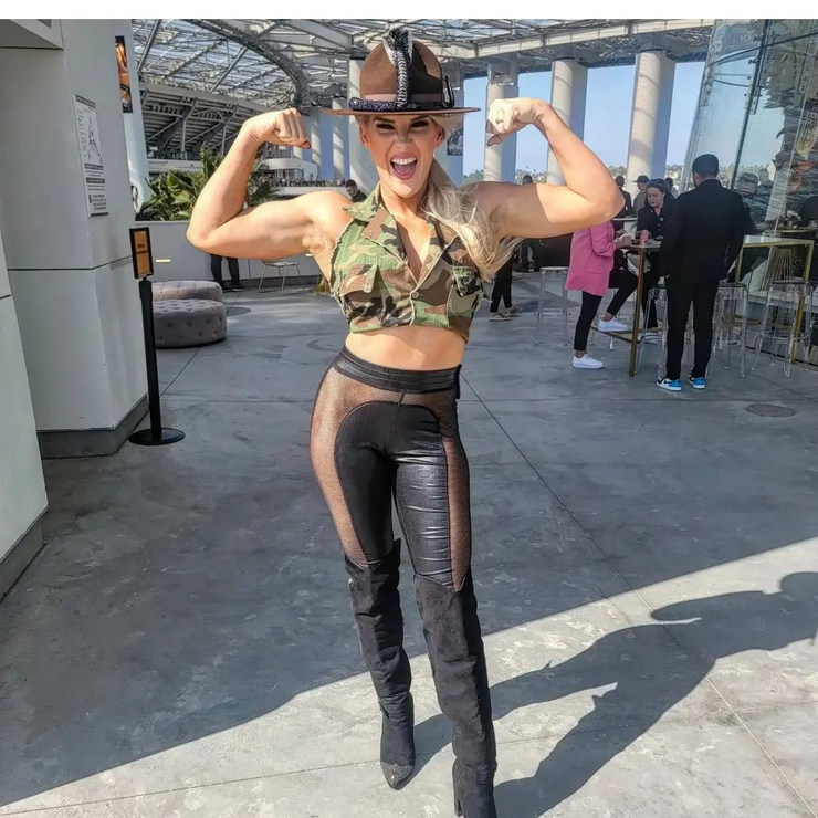 Lacey Evans