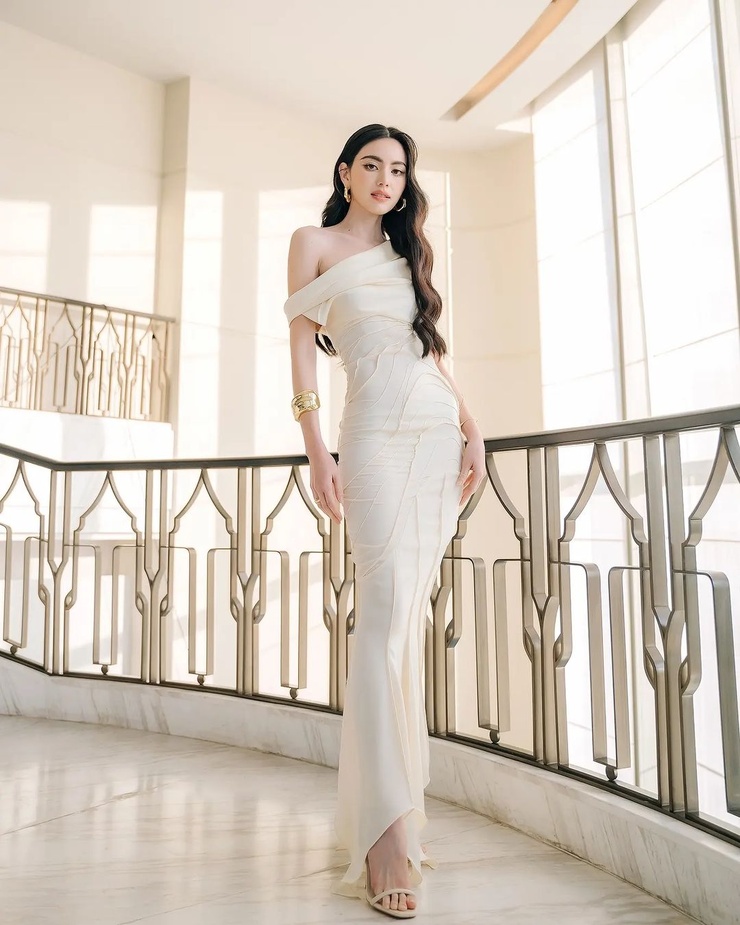 Davika Hoorne
