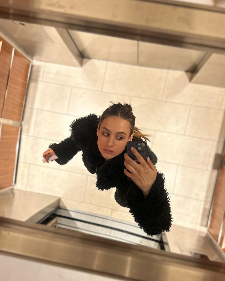 Nell Verlaque