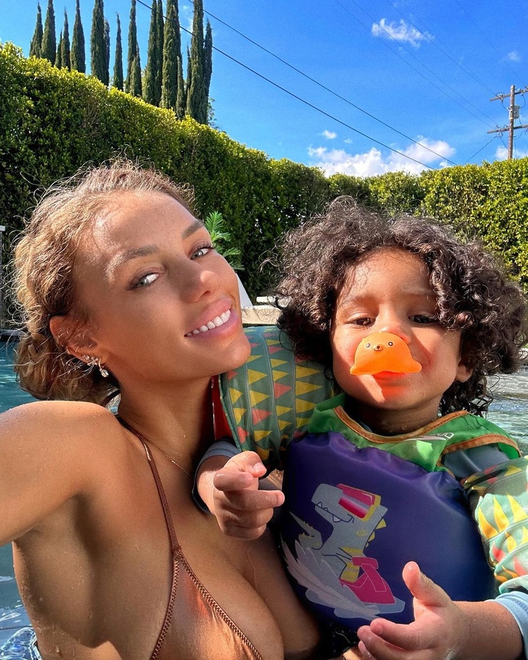 Picture of Jena Frumes