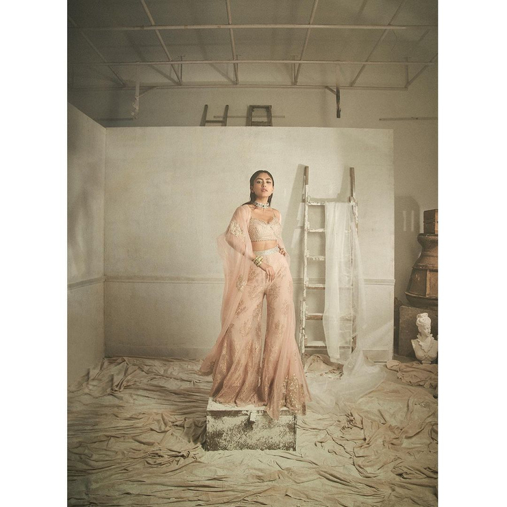 Mrunal Thakur