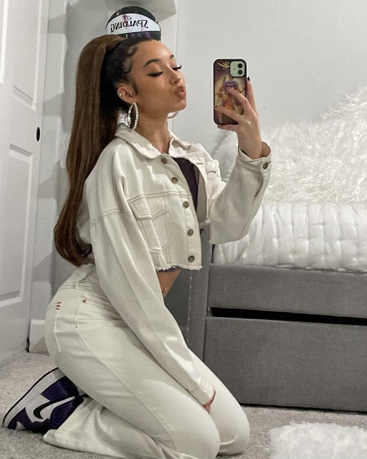 Zoe X. Moore