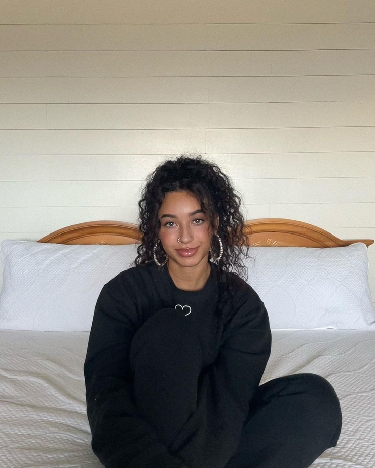 Zoe X. Moore