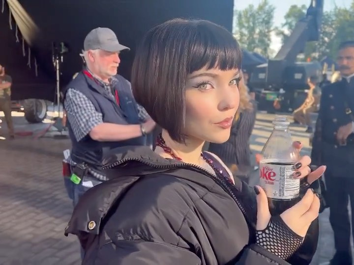 Dove Cameron