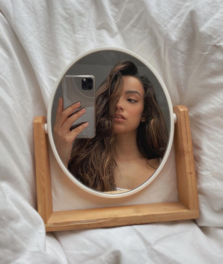 Claire Burgos