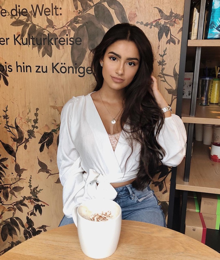 Claire Burgos
