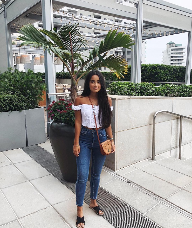 Claire Burgos