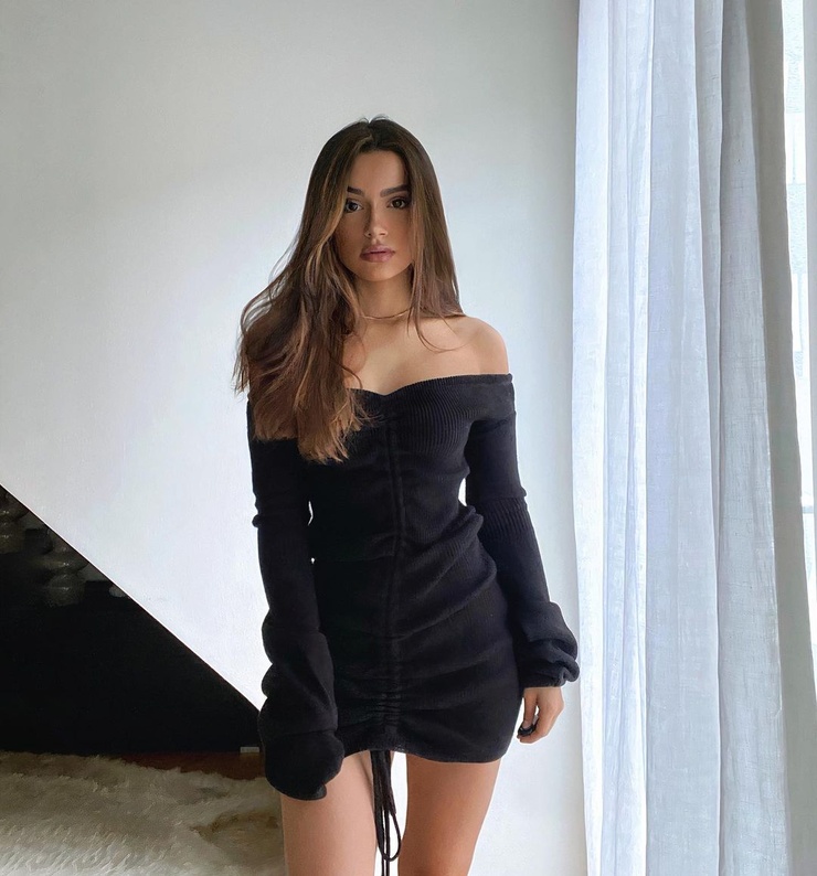 Claire Burgos