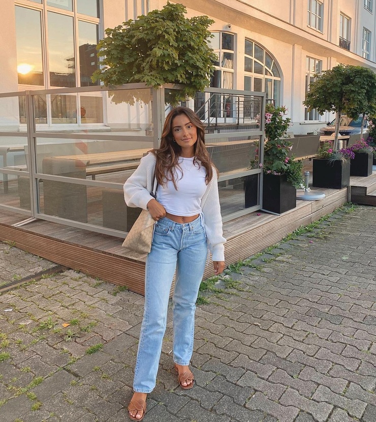 Claire Burgos