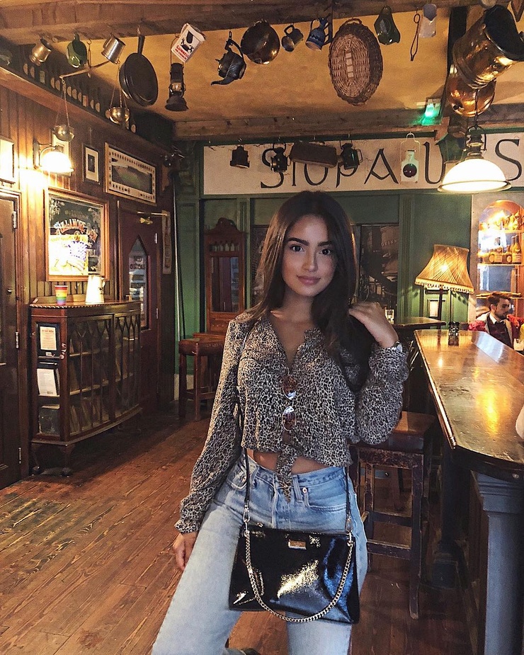 Claire Burgos