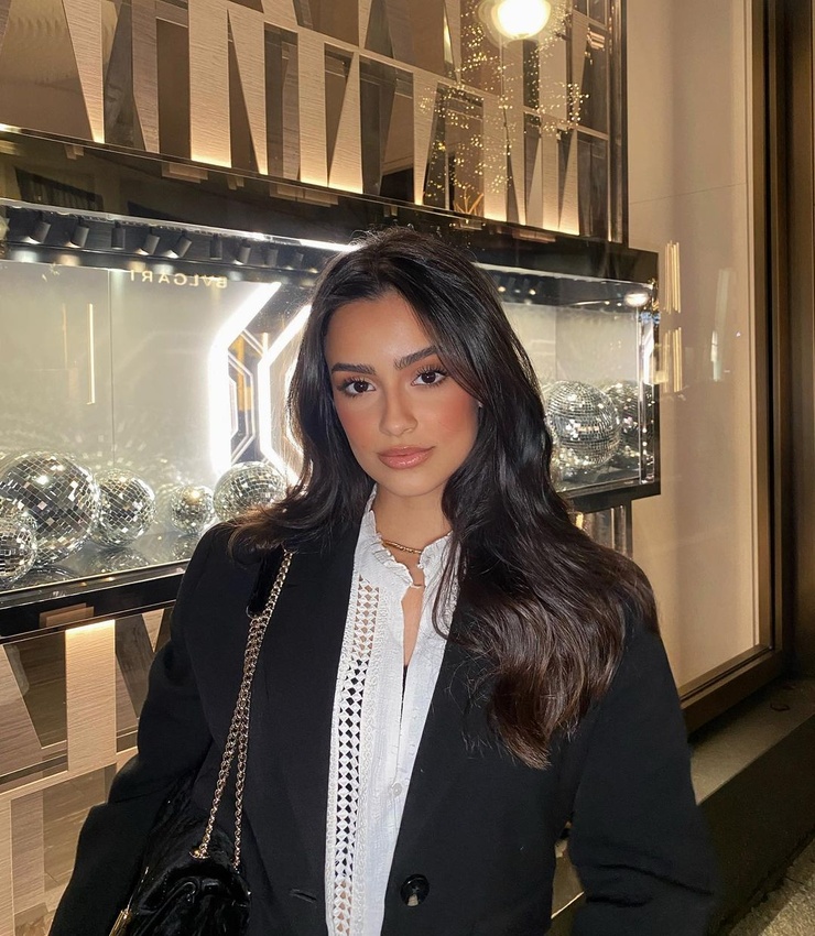 Claire Burgos