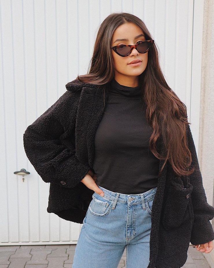 Claire Burgos