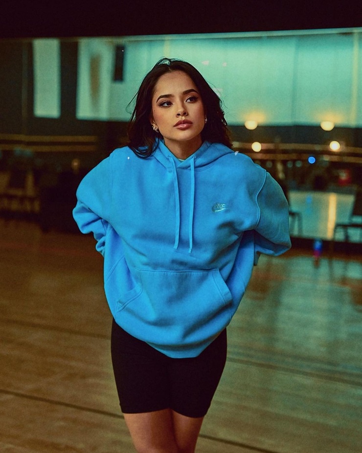 Becky G.