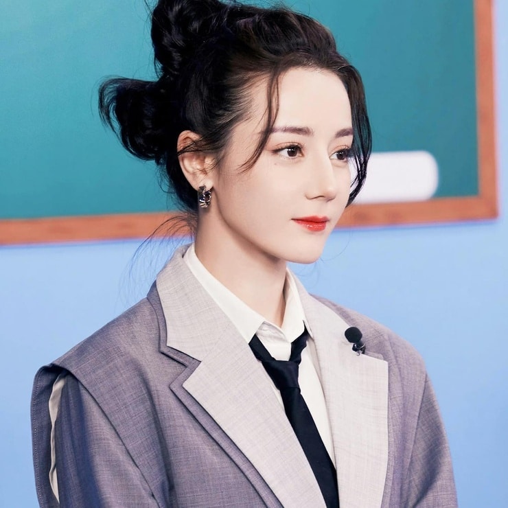 Picture of Dilraba Dilmurat