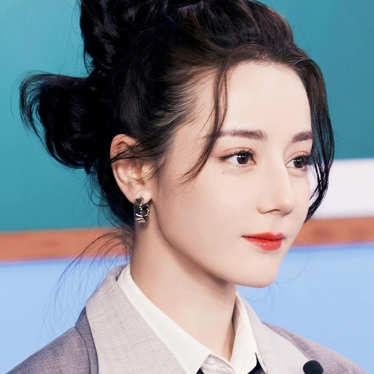 Picture of Dilraba Dilmurat