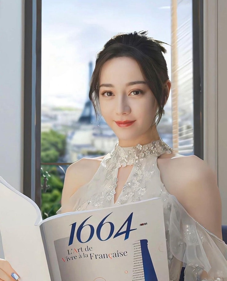 Picture of Dilraba Dilmurat