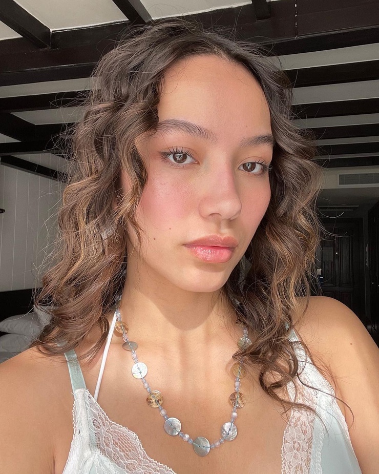 Jasmine Vega