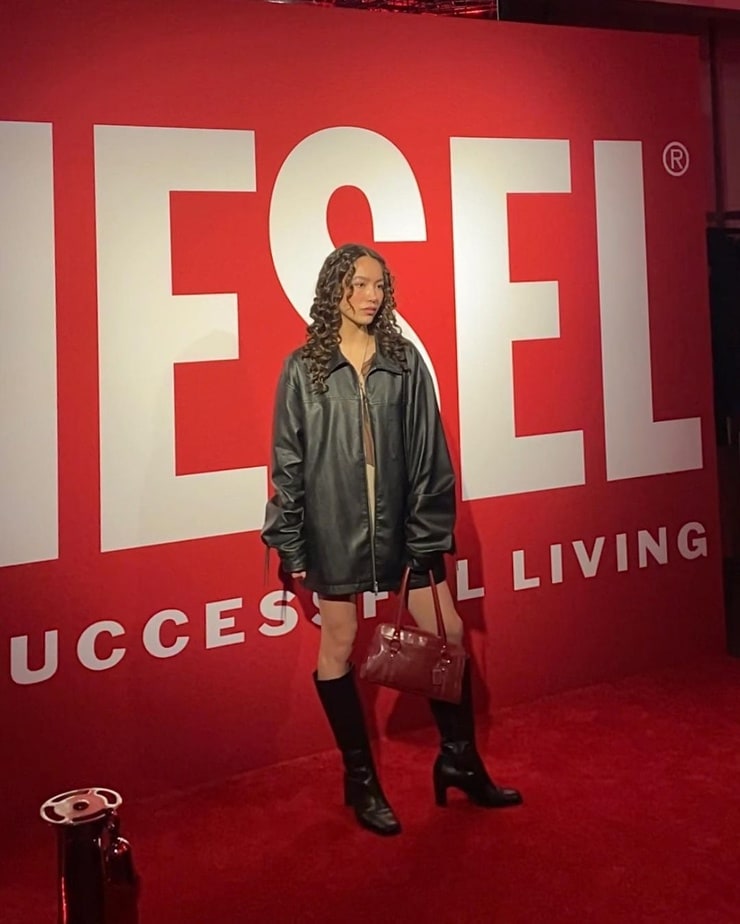 Jasmine Vega picture