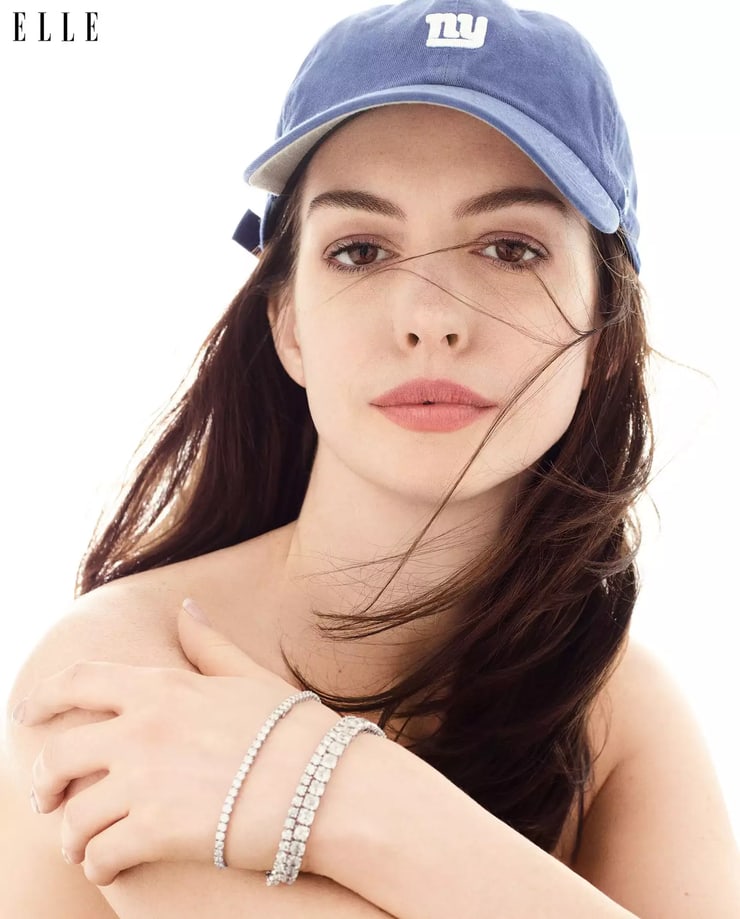 Anne Hathaway Anne Hathaway