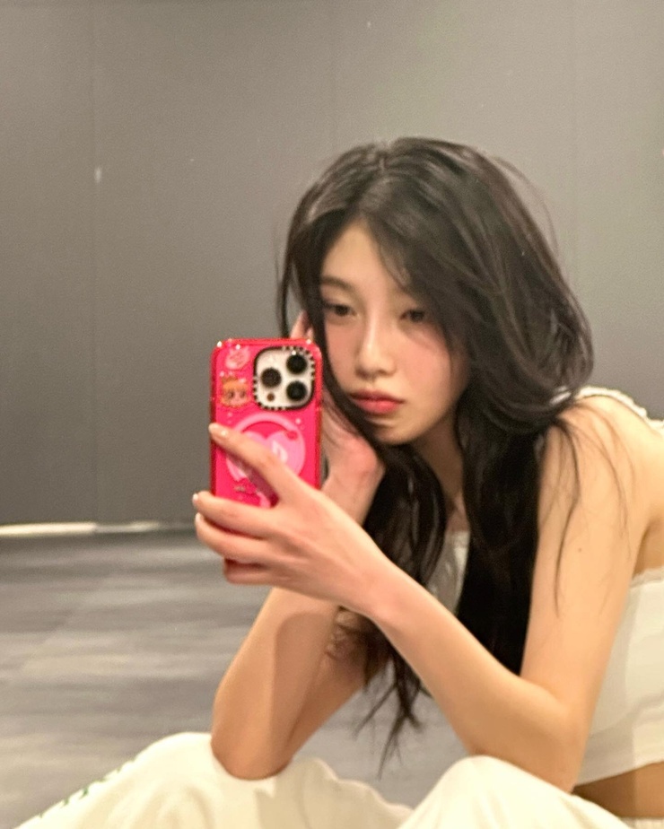 Joy (Park Soo Young)