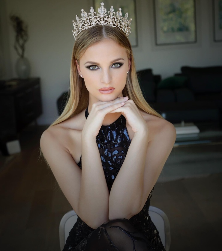 Cindy Marina