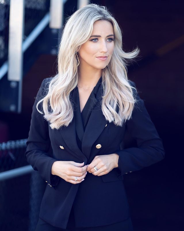 Poppy Miller (i)