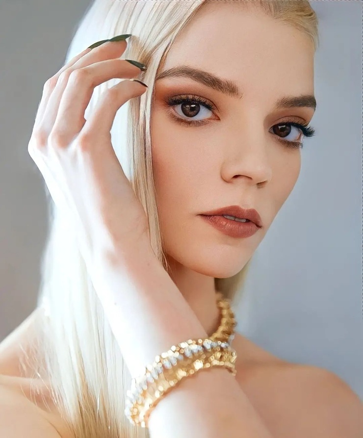 Anya Taylor-Joy Anya Taylor-Joy