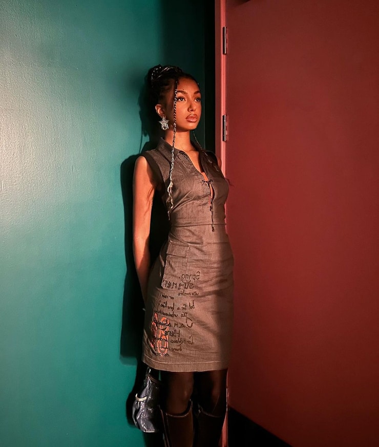 Chandra Scott
