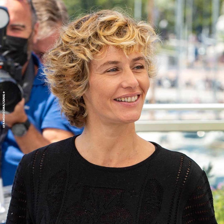 Cécile De France