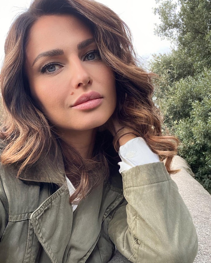 Anna Safroncik Anna Safroncik
