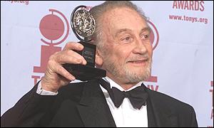 Roy Dotrice