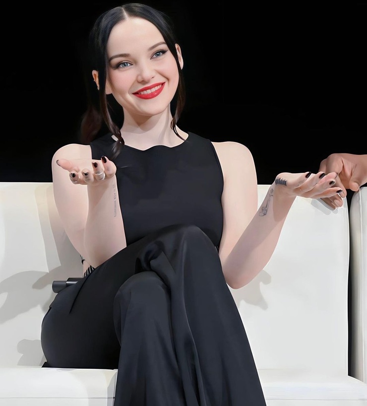 Dove Cameron