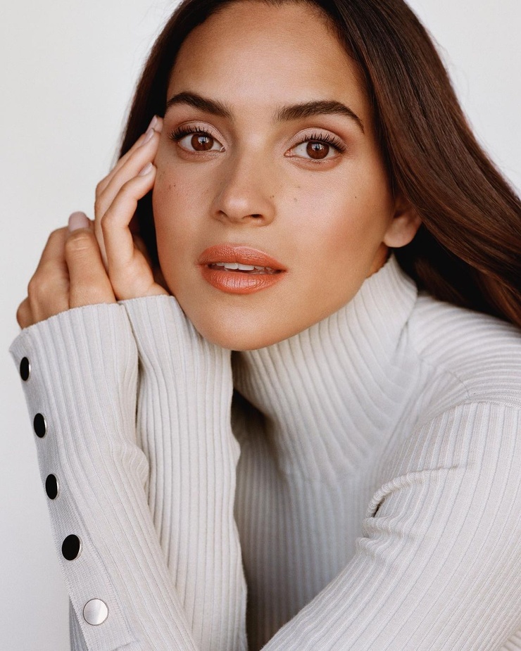 Adria Arjona Adria Arjona