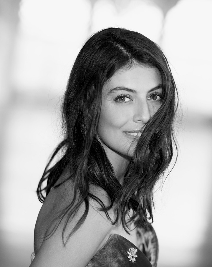 Alessandra Mastronardi Alessandra Mastronardi