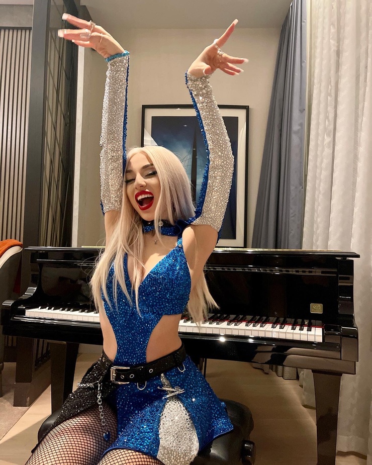 Ava Max